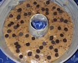 Foto langkah ke 5 dari resep Bolu Ceres Chocochips Kukus (no mixer).