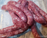 Foto del paso 1 de la receta: Salchichas con tomate especiado