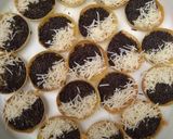 Foto langkah ke 5 dari resep Martabak Manis Mini *no ragi.