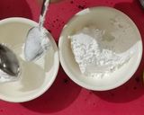 A picture of step 2 of Orio Biscuit Dessert.