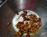 A picture of step 5 of Cheesy saucy fries🍟.