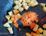A picture of step 4 of Shahi Paneer.