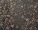 A picture of step 4 of Chhole puri halwa.