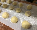Foto langkah ke 4 dari resep 187. Donat Kampung Gula Halus.