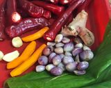 Foto langkah ke 1 dari resep Gulai Ikan Kakap Padang.