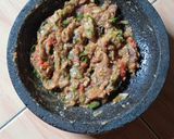 Foto langkah ke 2 dari resep Terong Hijau Bulat Sambal.