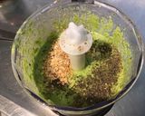 Une image de l'étape 4 de Pesto d'herbes aromatiques et ail mariné.