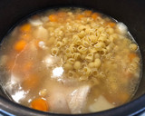 Foto del paso 2 de la receta: Sopa de pollo con verduras y garbanzos en olla FussionCook FC7 Smart