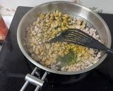 Hình bước làm 3 của món Mỳ xào thịt xay🍝
