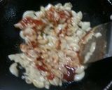 A picture of step 5 of Ketchup Macaroni Pasta.