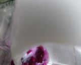 Foto langkah ke 2 dari resep Jus Buah Naga Susu.