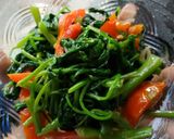 Foto langkah ke 8 dari resep Tumis kangkung anti coklat.