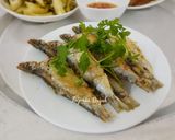 Hình bước làm 3 của món Cá trích chiên giòn