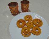 A picture of step 4 of #FM#W3#Khasta Chakli without rice flour.
