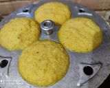 A picture of step 4 of Chana dal idli.