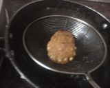 A picture of step 4 of Aloo Sabudana Vada (Potato and Tapioca Fritters).