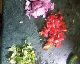 A picture of step 1 of Bread Upma.