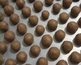 Foto langkah ke 5 dari resep Cookies Susu Milo.