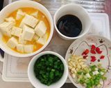 雞蛋蔥燴豆腐的食譜步驟1照片