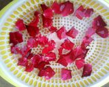 Hình bước làm 1 của món Bánh bao hoa hồng