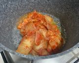Foto langkah ke 1 dari resep Kimchi Eomuk Soup - 김치어묵국.