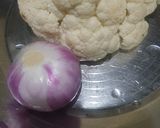 A picture of step 1 of Gobhi Paratha.