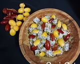A picture of step 4 of Fresh Dates and Dragon fruit Salad.