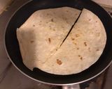 Foto langkah ke 2 dari resep Tortillas with turkey.