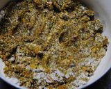 A picture of step 5 of Pistachio balls.