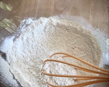 Foto del paso 1 de la receta: Pastel de leche con manzana (en sartén)