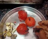 भुने टमाटर,लहसुन धनिया की चटनी(bhune tamater,lahsoon ki chatuny recipe in hindii) रेसिपी चरण 1 फोटो