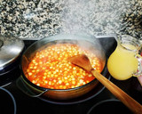 Foto del paso 2 de la receta: Garbanzos con gulas