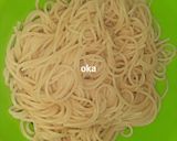 Foto langkah ke 1 dari resep Spaghetti Goreng Bumbu Oriental Enak Simple.