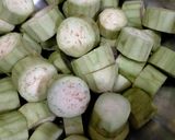 Foto langkah ke 1 dari resep Lodeh Terong dan Kacang Panjang.