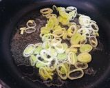 Foto del paso 1 de la receta: Pasta con salsa y queso 🍃🧈🍝