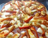 Foto del paso 10 de la receta: Pizzas caseras estilo Porteño (Pizza Rellena, Jamón crudo con albahaca y Especial)