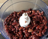 Foto del paso 2 de la receta: Pepas de porotos colorados sin tacc