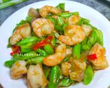 Foto langkah ke 3 dari resep Tumis Buncis Udang Saos Tiram.