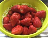 Foto del paso 2 de la receta 31. Fresas con leche