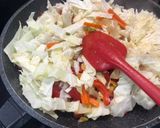 A picture of step 5 of Shrimp Yakisoba Fried Noodles.