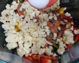 A picture of step 2 of Cheese Vegetables Nachos.