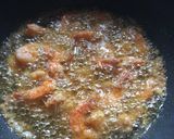 Foto langkah ke 3 dari resep Udang Saus Telur Asin ala Mak Kalun.