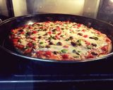 A picture of step 4 of Veggie Pizza.