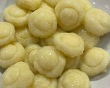 A picture of step 9 of Mushroom Shaped Chilli Garlic Potato Bites:.