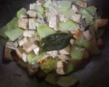 Foto langkah ke 5 dari resep Tumis Labu Tahu Jamur Enoki.