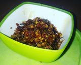 लहसुन और सूखी लाल मिर्च की चटनी(lehsun aur sukhi lalmirch ki chutney recipe in hindi) रेसिपी चरण 4 फोटो