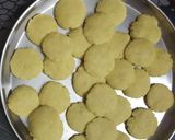 A picture of step 2 of Gokul Puli pitha.