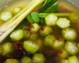 Foto langkah ke 3 dari resep Es Belimbing Wuluh Bunga Telang.