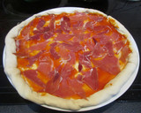 Foto del paso 1 de la receta: Pizza de Jamón y queso (con piña)