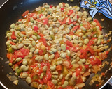 Foto del paso 2 de la receta: Arroz con habitas y bacalao